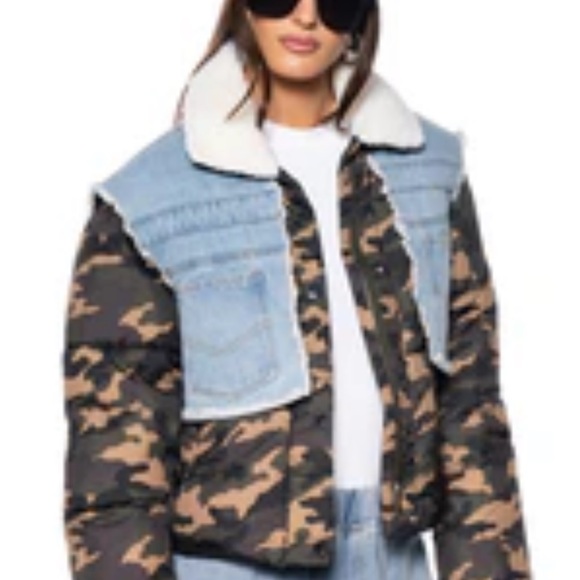 Classy Stylish Puffer - Picture 3 of 3